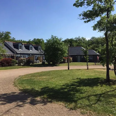 Studio With Linen Package In The Loire * סומור